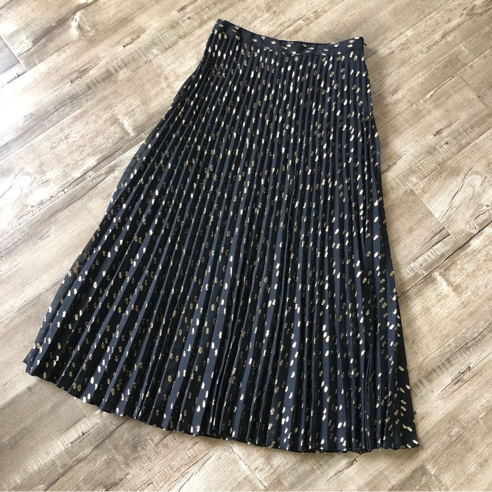 Chicos Black Gold Long Pleated Skirt NWT 1 / Med